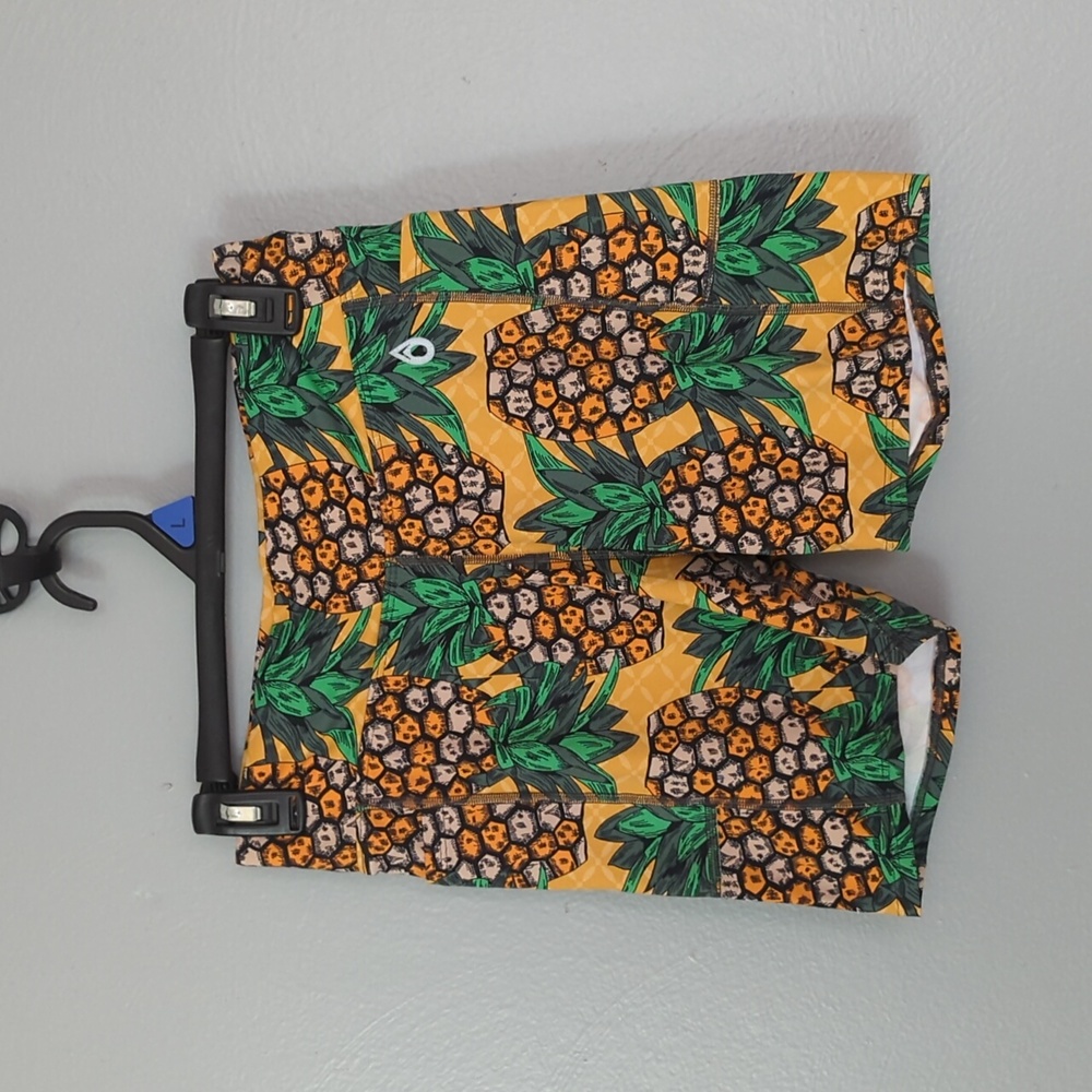 Donajo Brand Pineapple Print Active Shorts With Pockets Southern Hospitality 2